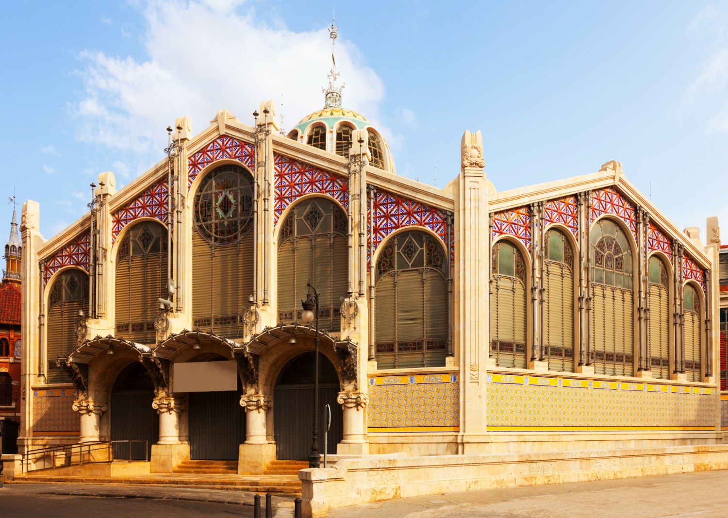 Mercado Central de Valencia, próximo a AFL Asesores